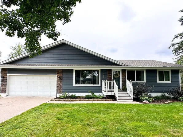 4095 Cavell Ave N, New Hope, MN 55427