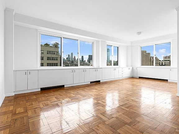 4th image of 175 W 12th St APT 19F