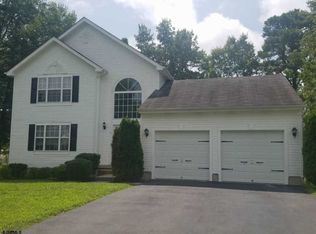 11 Thorobred Rd, Egg Harbor Township, NJ 08234