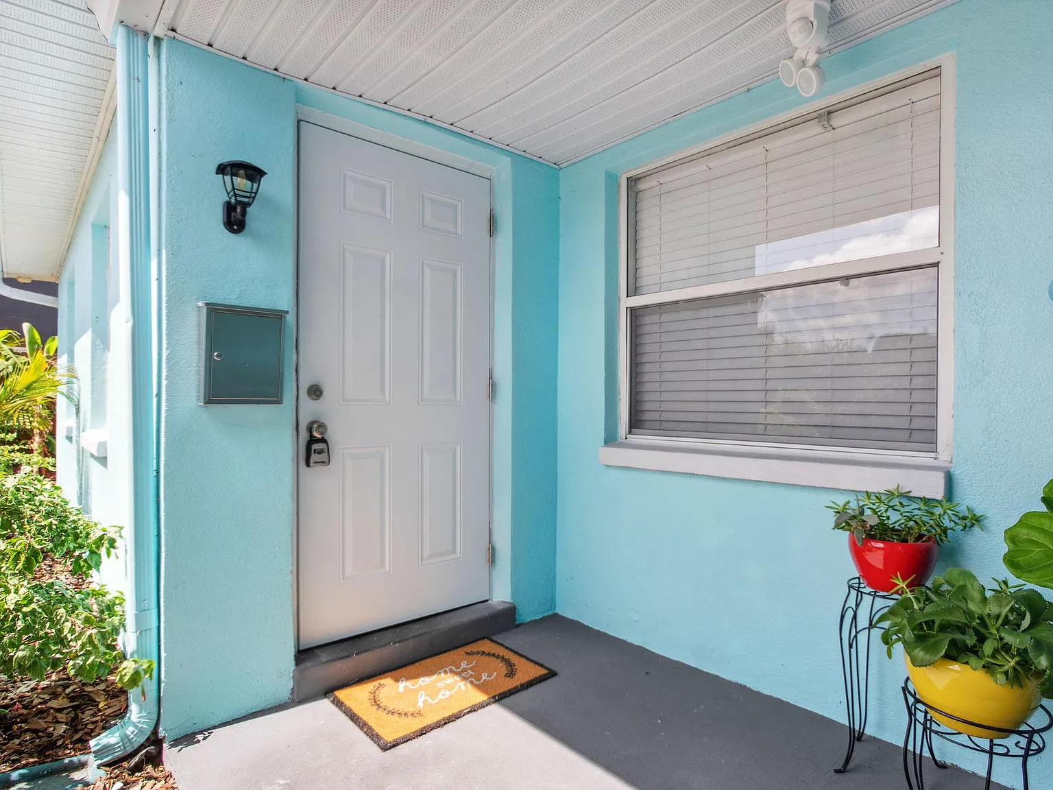 1 bed, 720 sqft, $1,300 — Photo 3