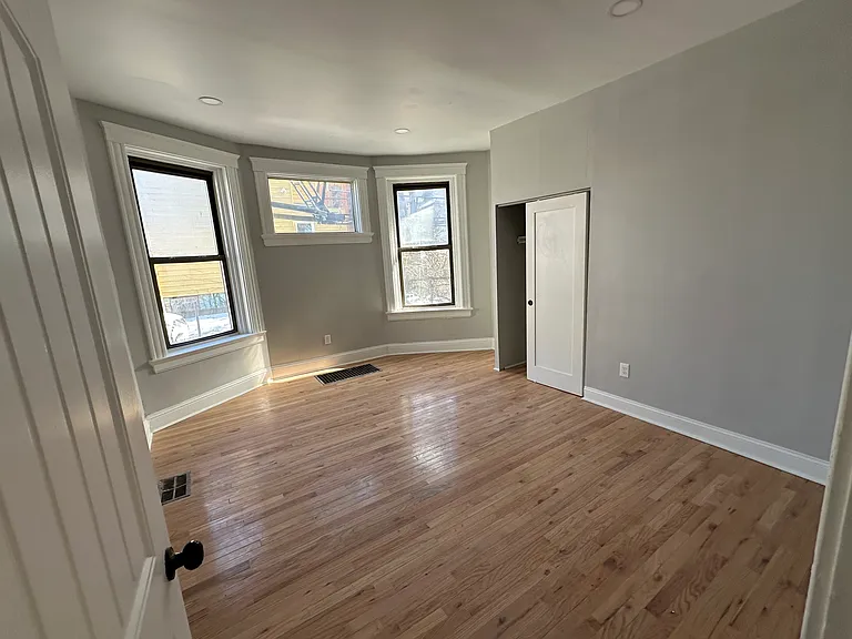 441 Rockdale Ave #1 — Photo 2