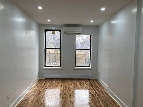 4th image of 1490 Bedford Ave APT 1N