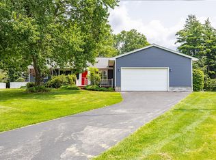 52 Oak Hill Ter, Penfield, NY 14526
