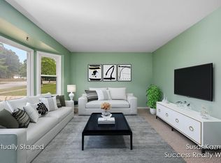 1356 Harding St NW, Grand Rapids, MI 49544