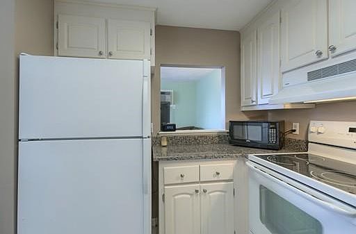 3rd image of 29 Casablanca Ct