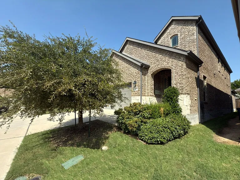 2839 Highpoint Ct — Photo 3