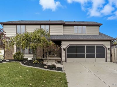 1 Crownland Cir, West Seneca, NY, 14224