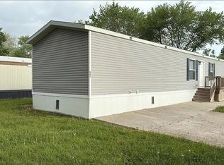 803 Carriage Lane Est, Streator, IL 61364
