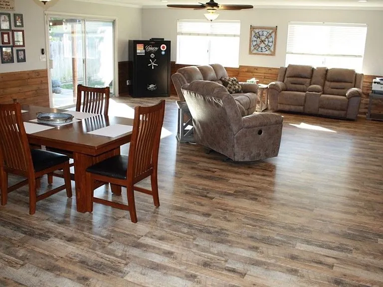 8139 Winfield Dr — Photo 2
