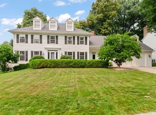 2078 Sandalwood Ct, Green Bay, WI 54304