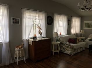 656 Pidgeon Hill Rd, Franklin, VT 05457