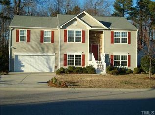 501 Dogwood Creek Pl, Fuquay Varina, NC 27526