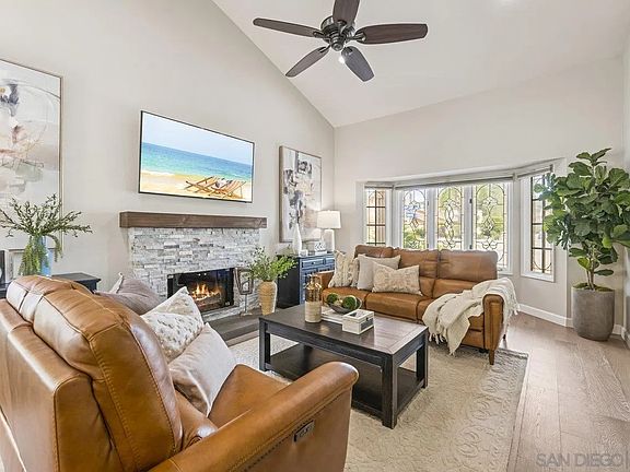 4th image of 18341 Hampshire Ln