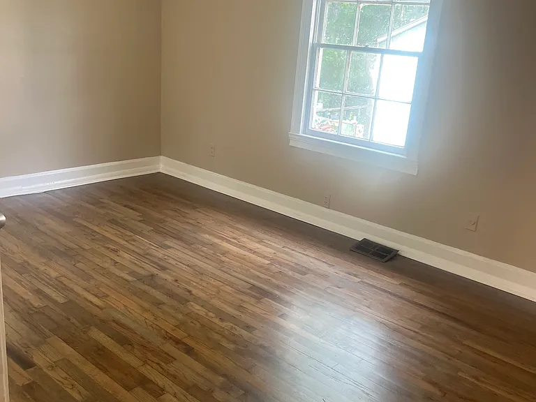 2431 Connally Dr — Photo 3
