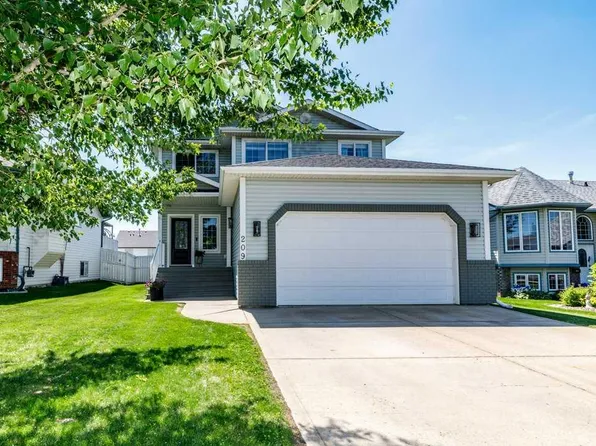 209 N Reichley St, Red Deer, AB T4P 3T1
