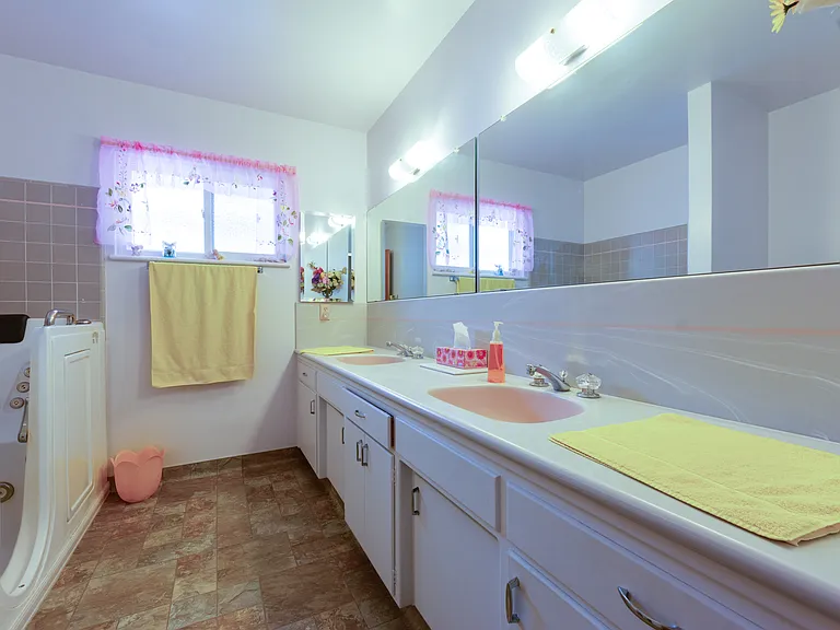 3105 Barnett St — Photo 14