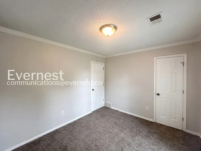 10453 Kristen Dr S — Photo 13