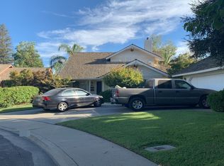 2504 Magnolia Ct, Kingsburg, CA 93631
