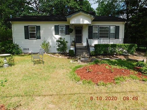 3rd image of 305 Oakdale Ave