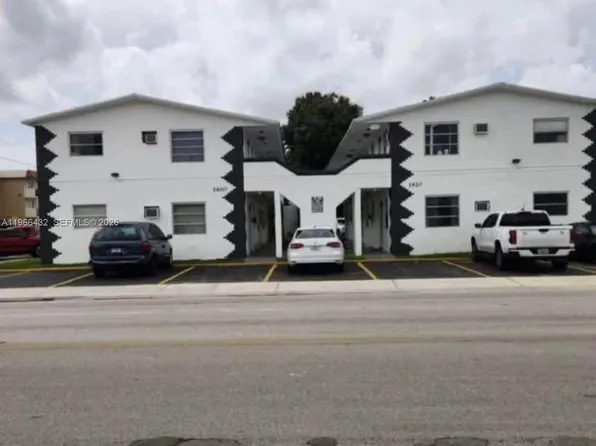 1400 W 29th St APT 8, Hialeah, FL 33012