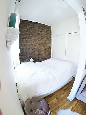 Rented by City Connections Realty | media 14