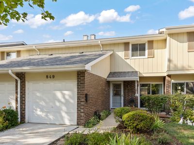 849 Queenswood Ct, Wheaton, IL, 60189
