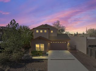 214 Nico Trl NW, Los Ranchos, NM 87114
