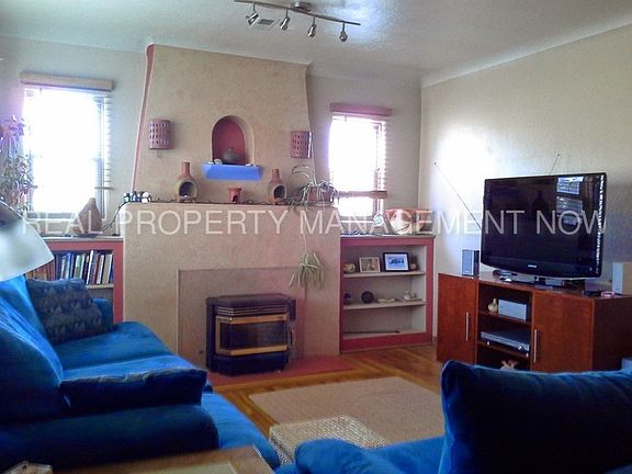 4th image of 1361 Grand Ave