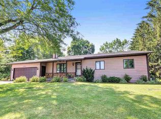 5070 Caledonia Dr, New Franken, WI 54229
