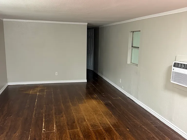 148 Greenwood St — Photo 4