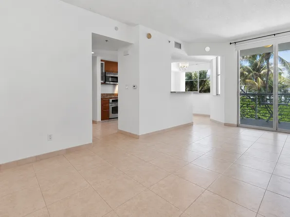 110 Washington Ave, Miami Beach, FL