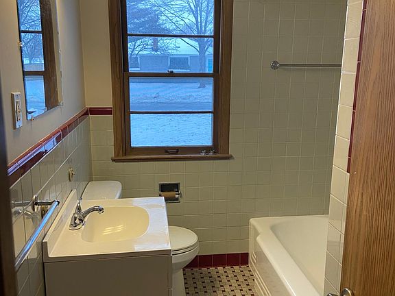 5th image of 5801 York Ave S