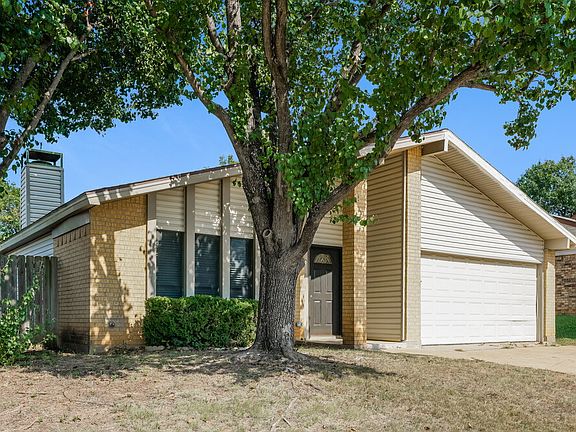 3rd image of 4209 Glen Pines Dr