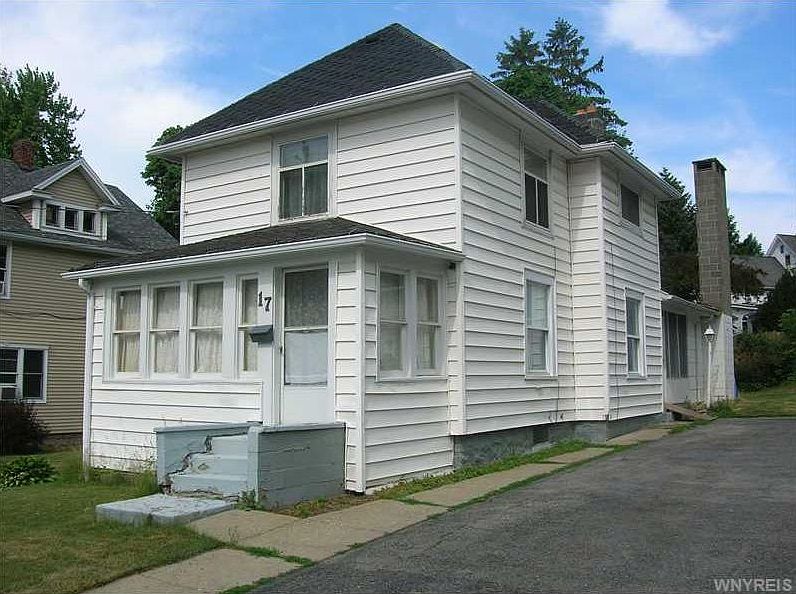 1st image of 17 Hoag Ave