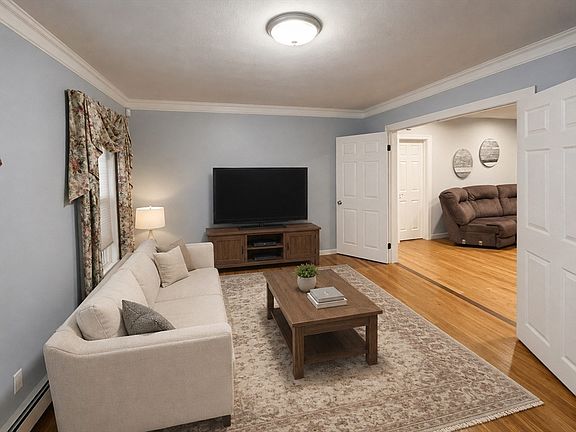 3rd image of 6 Worthington Grn