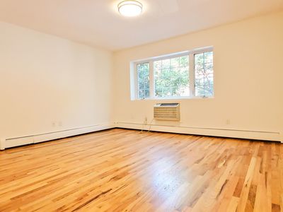 822 E 178th St, Bronx, NY, 10460