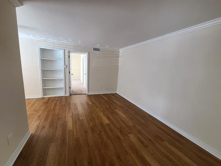 Morgan Manor — Photo 20