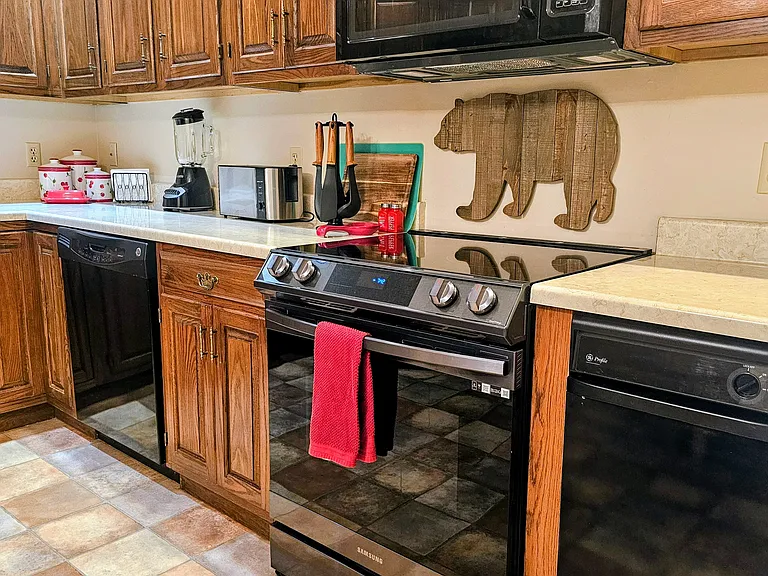6A Poly Dr #6A — Photo 7