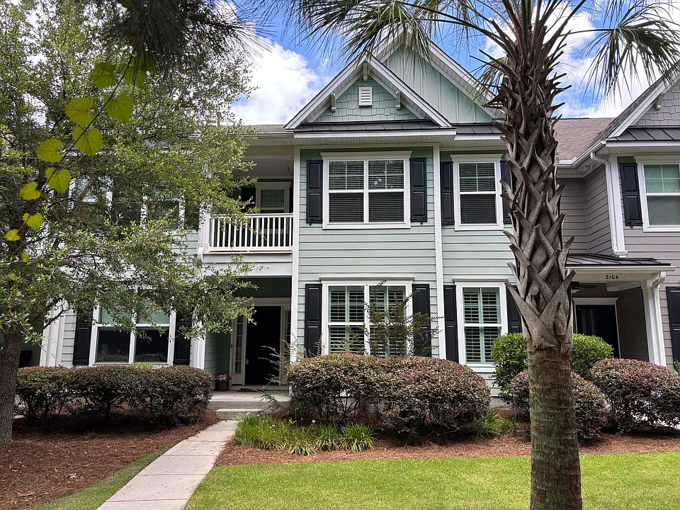 2108 Promenade Ct