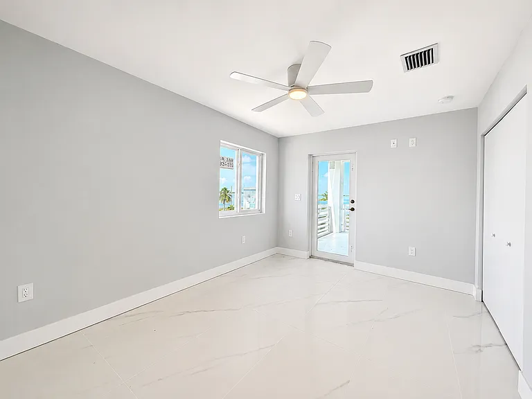 31569 Avenue D — Photo 7