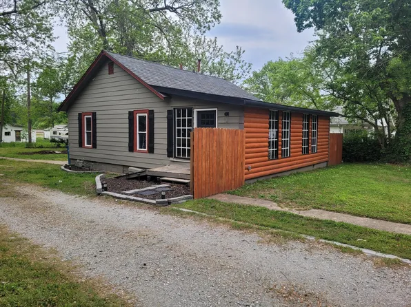 107 W Conner Ave, Fairland, OK 74343
