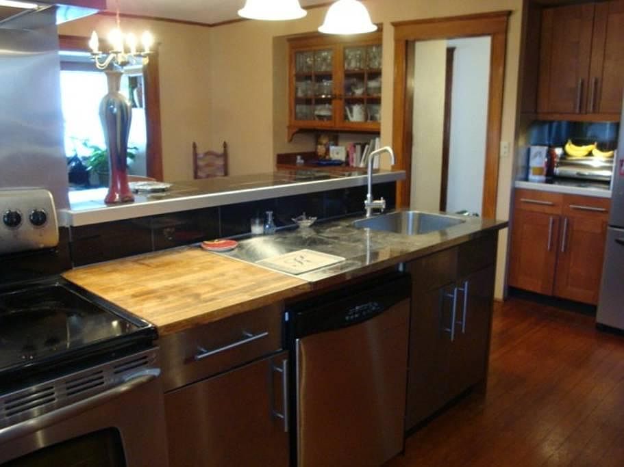 Kitchen + dinning room