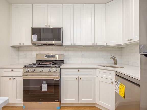 2nd image of 62 Parkside Dr