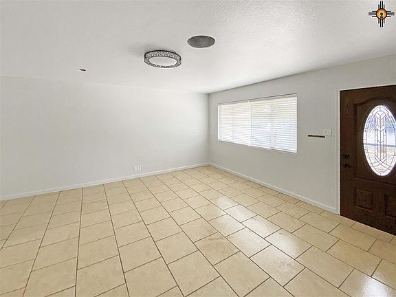 3rd image of 1236 E Jemez Dr