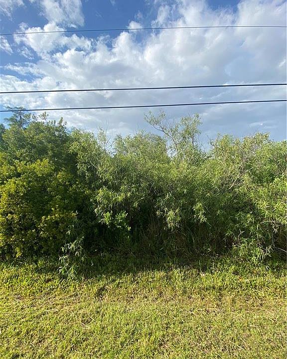 2nd image of 3894 Mango ST