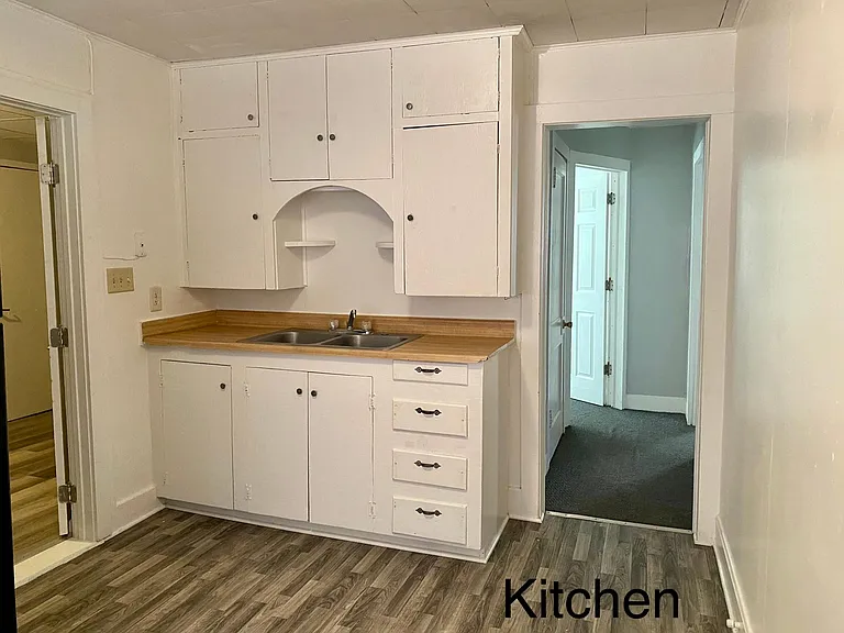 508 College St — Photo 5