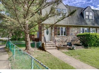 755 Windsor Cir, Folcroft, PA 19032