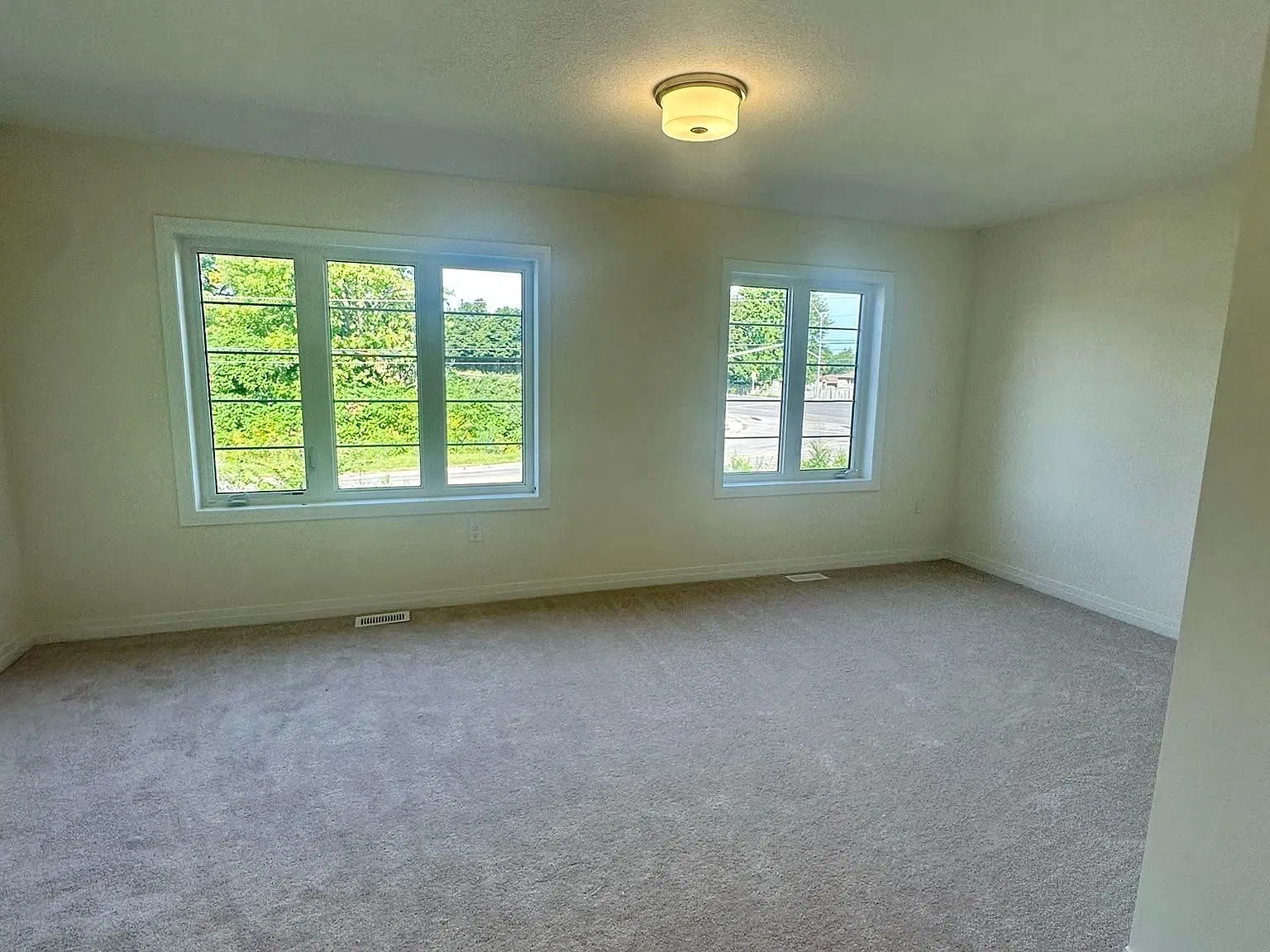 3 bed, $2,350 — Photo 4