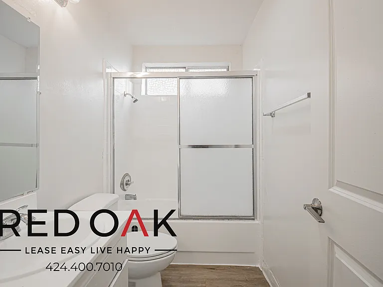 915 N Wilton Pl #213 — Photo 18
