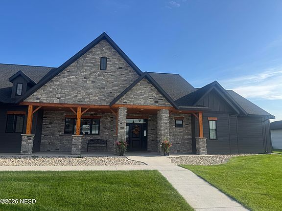 2nd image of 3342 N Pelican Ln